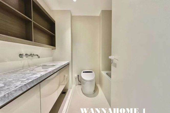 Spacious&Bright&Modern 3Bdrs 2Baths Apt+Good View+Open Balcony+Jing An Temple