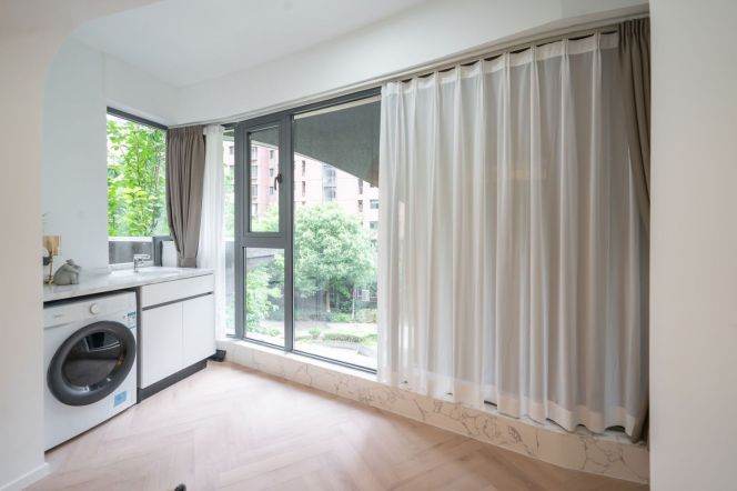 High-End 3BR with Floor Heating & Premium Appliances — 32,800 RMB