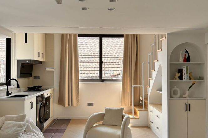 South Shanxi Rd Station Loft 1Br with Terrace Line1/10/12