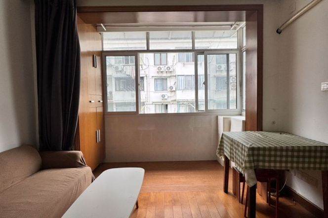 Special offer ! 3.8K only ! Changping rd metro L7 | Bright 1Br 5F-stairs