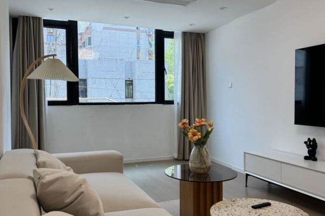 Very spacious&Modern 1Br 60Sqm | Zhongshan Park& Jiangsu rd | 8.4K