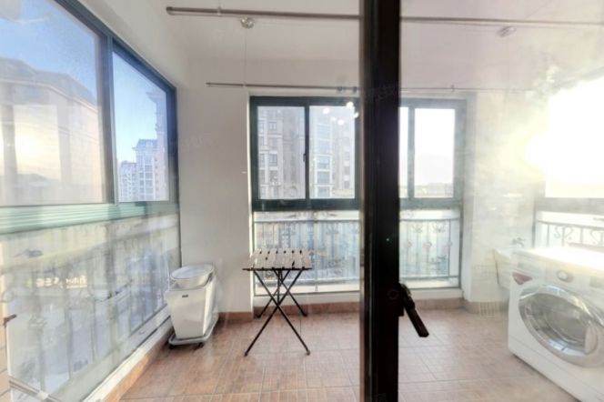 Spacious 1br apt,big windows & big balcony,floor heating,Korean Town,SUIS