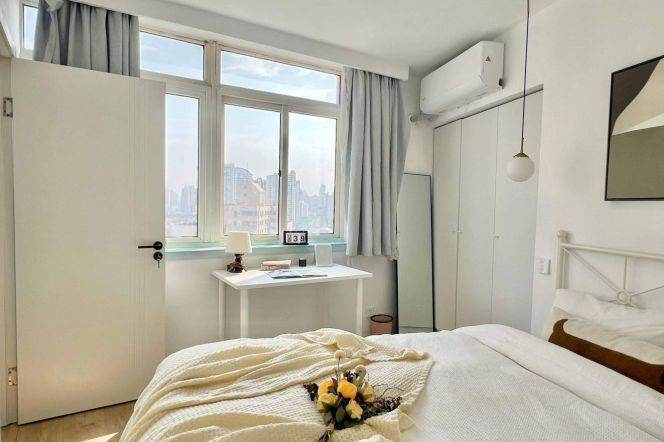 Nr Suzhou creek, West nanjing rd., 2Br 70Sqm Elevator, L2/12/13