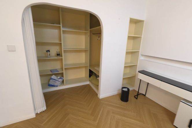 Wuding rd., 1Br 1Wak-in closet 80Sqm Elevator, L14
