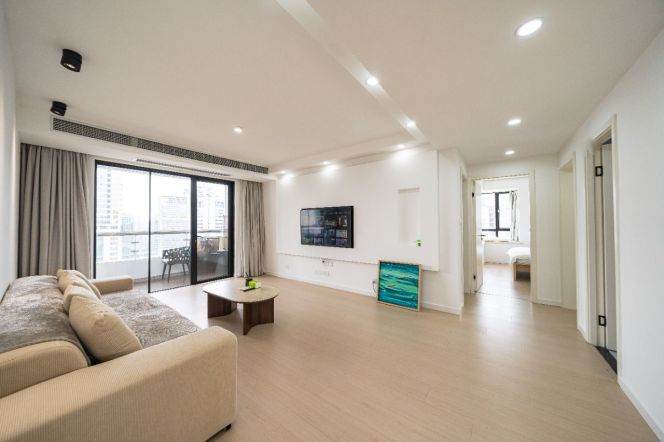 modern big 3brs floor heating open balcony nice view beside west nan jing road line 2,12,13 