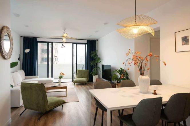 Prime Jing'an | Rare Layout 3-Bedroom Unit on Tower Floor