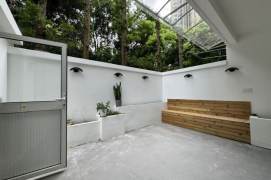 Spacious 1+1Br Apt + spacious private yard | Jiaotong Univer. Metro | Great sunshine | 11.6K