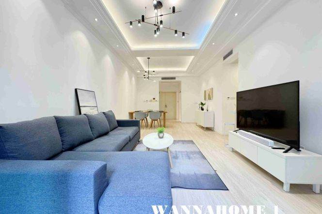 Modern&Spacious&Bright 2+1Bdrs 2Baths Apt+Open Balcony+Taikoo Hui+Top Compound
