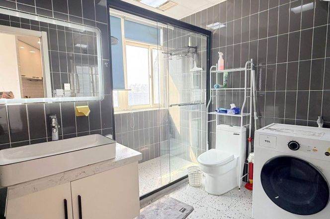 Nr Suzhou creek, West nanjing rd., 2Br 70Sqm Elevator, L2/12/13