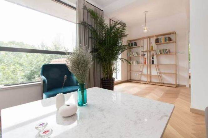  Xinguo Road & Hunan Road | 2-Bedroom with Private Large Terrace