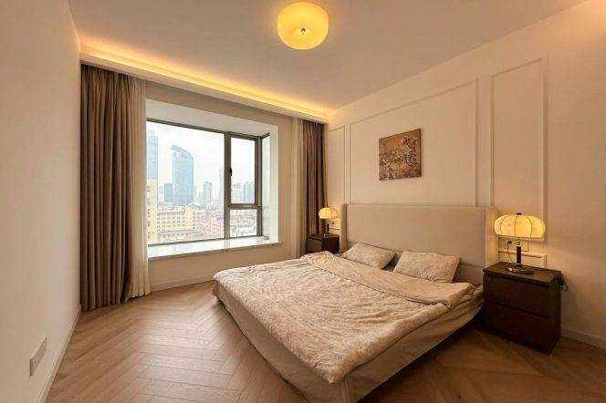 Jiangning rd/Kangding rd floor heating 2brs/2lr/2ba apt with balcony;L7