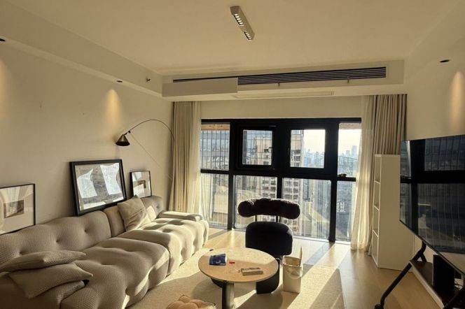2bdrs 2baths Apt/L1/12/13 Hanzhong Rd /Shanghai Railway Station /nice View/Bright
