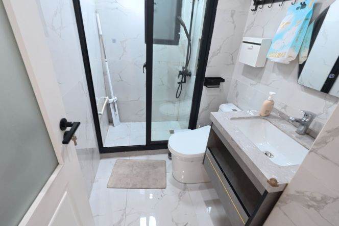 Wuding rd., 1Br 1Wak-in closet 80Sqm Elevator, L14