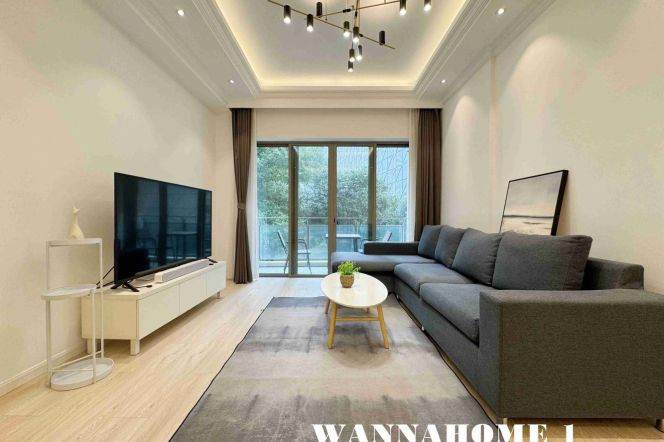Modern&Spacious&Bright 2+1Bdrs 2Baths Apt+Open Balcony+Taikoo Hui+Top Compound