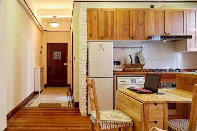 Historic Elevator Apt on Mid Huaihai Rd | 2BR 2BA w/Heating