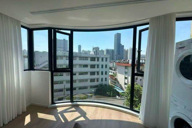 Jing'an Riverside | Top Duplex with Terrace & Parking Space