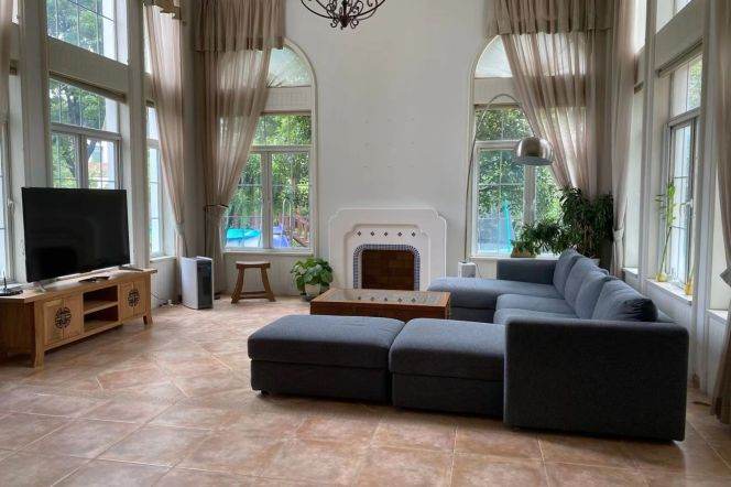 modern 5brs house near German school with floor heating big garden 42K