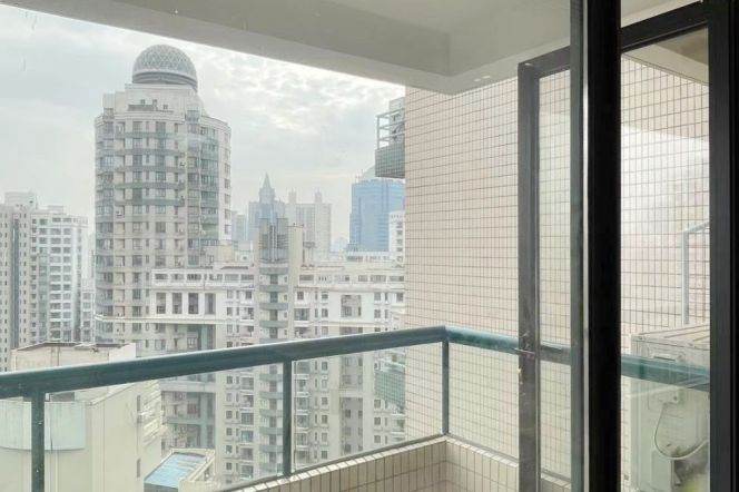 Spacious&Modern 2Bdrs 1Bath Apt+L13 Wu Ning Rd+Great Compound+Stunning View+Large Balcony