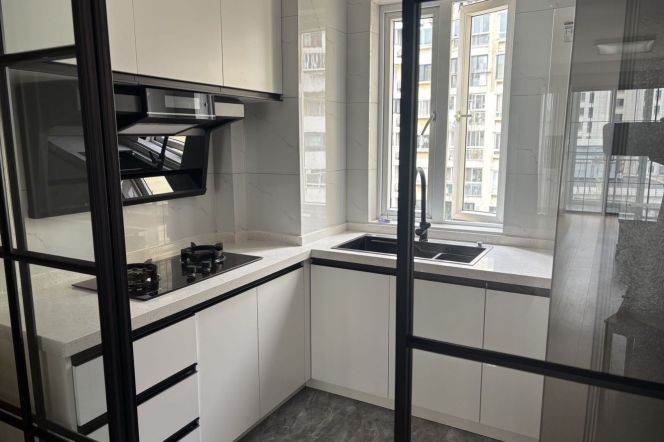 Tasty 2br apt,with floor heating, walk-in closet,close to Laowaijie