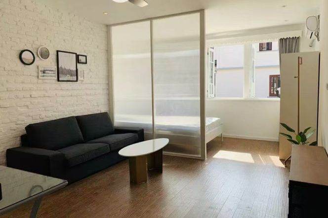 Modern Nice 1BR APT Fumin Rd Jing’an Temple 8.3k