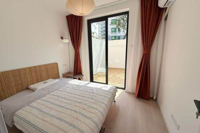  modern 1br+yard Nr shang stadium M4