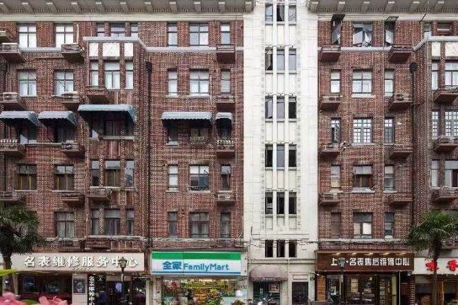Historic Elevator Apt on Mid Huaihai Rd | 2BR 2BA w/Heating