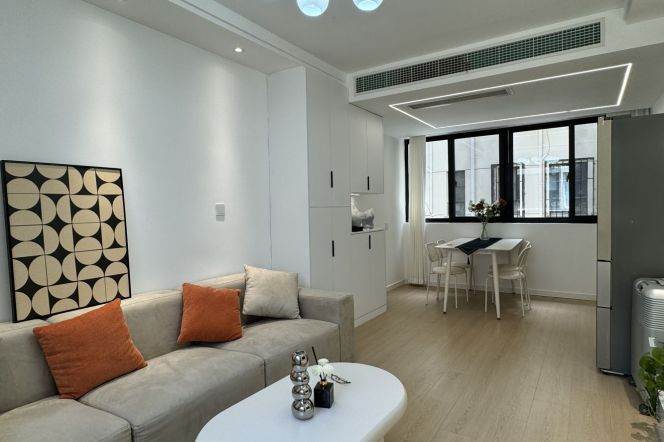Spacious 1BR | Jiangsu rd Metro L2/11 & Zhongshan Park Mt | Central AC