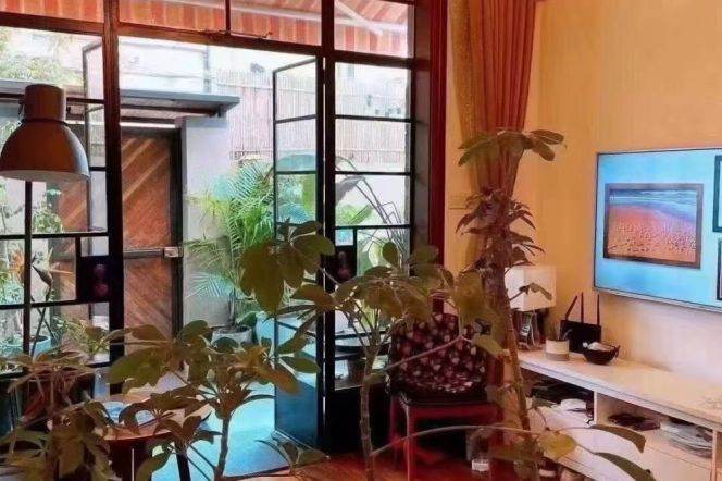 Private Yard 2BR 2Baths Changle Rd  Changshu Rd 22k
