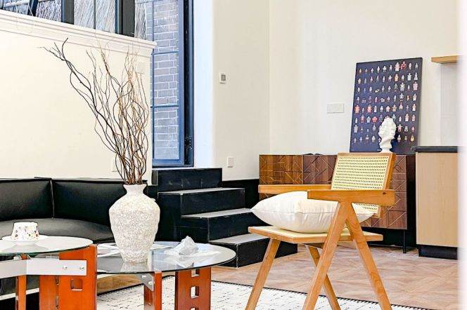 stn west nanjing rd, lanehouse 1bed