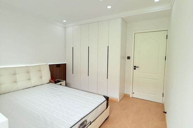 2br, Shangcheng station, near River, walking distance to CBD, 9k