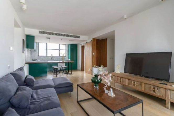 Stunning 2+1br high-rise in Xuhui &Balcony   Line 1/9/10/12 