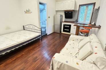 Bright cozy 1 bedroom apt near iapm 
