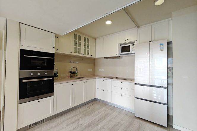2 Brs with Central ac/Oven/Dish washer, 100 sqm, service apartment @ Qufu metro L8&12
