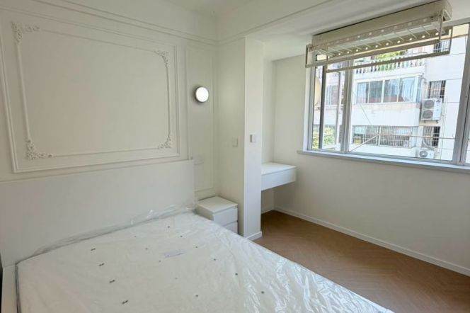zhongshan park Brand new 1BR/big living room@L2/3/4