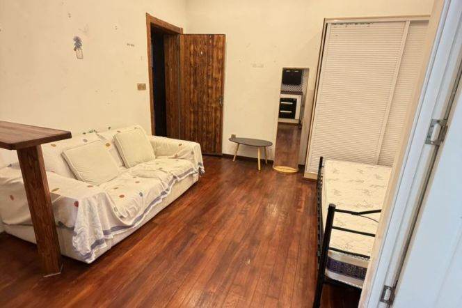 Bright cozy 1 bedroom apt near iapm 