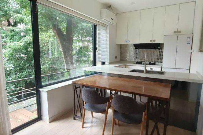 Full of green and sunshine 2br-2bath @Middle Huaihai Road,iapm