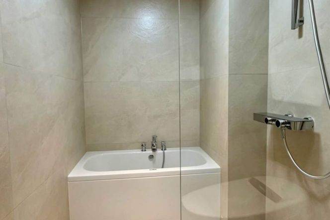 Delightful 1Br elevator Apt+Floor heating+Central AC+Bathtub@Changshou