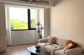 zhongshan park -1br - garden view- bright- quiet room - close to metro station 