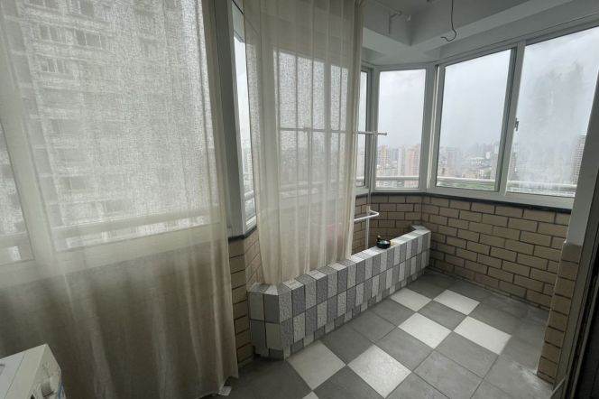 Modern 2Brs/2Lrs/1Bt apt nr dapuqiao,M4/9