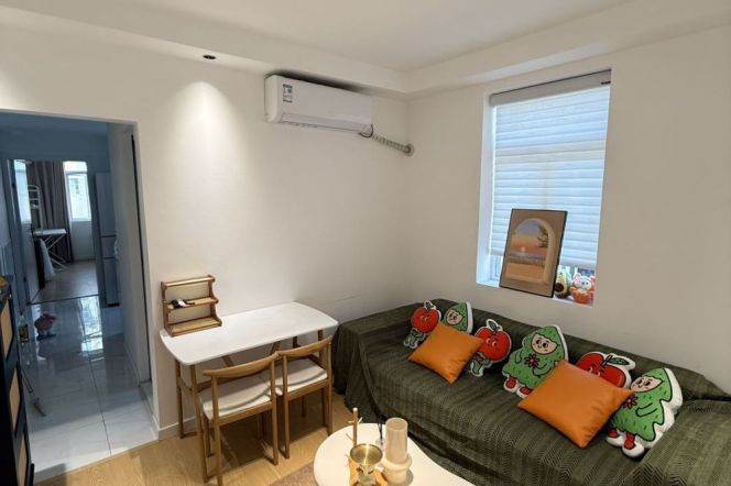 Zhongshan park/modern 2br 1lr/bright room/oven/brand furniture,@L2/3/4