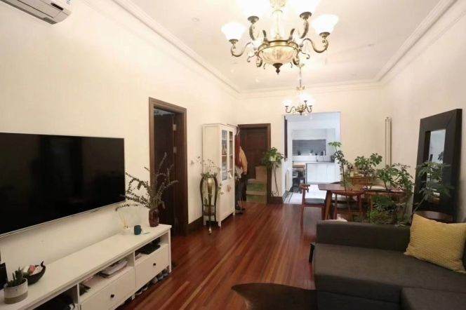 Private Yard 2BR 2Baths Changle Rd  Changshu Rd 22k