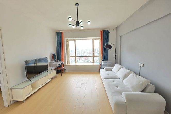 Elevator 1BR · Hongqiao Road · 5 mins walk to Line 1/9/11 Xujiahui Station