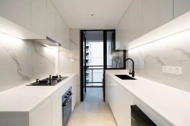 modern 2brs floor heating nice balcony good view in best apartment compound Hong qiao