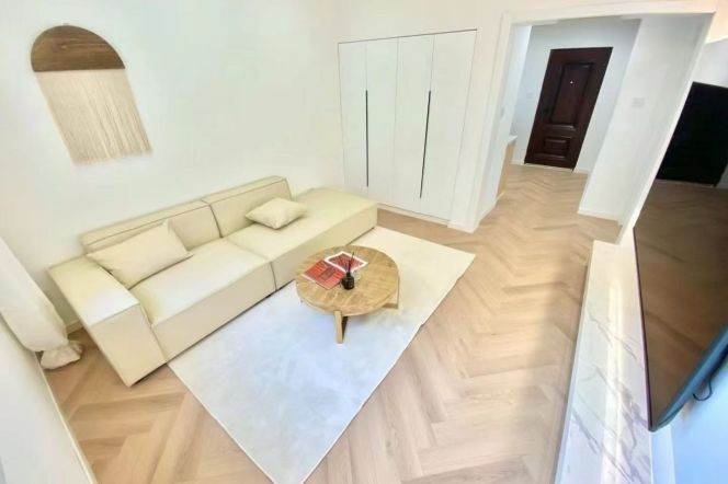 stn west yanan rd. 1bed balcony