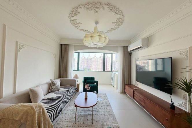 Renovated 1br high-rise nr Lujiabang Rd Line 8&9