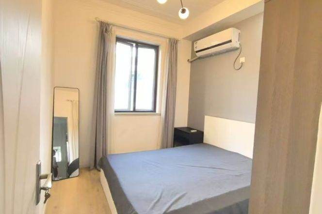 Cozy 1br/1lr @jiangsu rd sta 5k