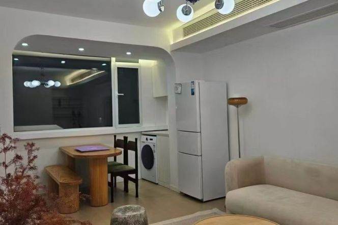 jing'an temple station one bedroom