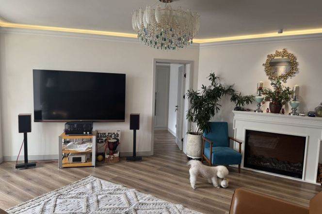 3 Brs, 2 Baths, Floor heating/Central ac/Oven, 170 sqm @ West Nanjing metro L2,12&13