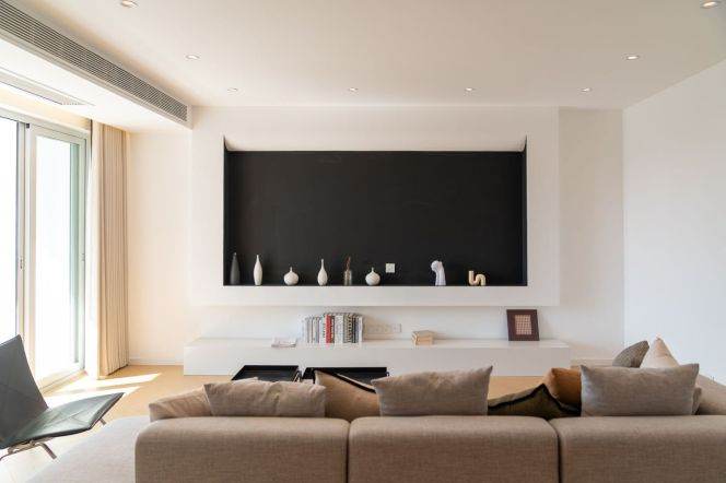 3 Brs, 2 Baths, Open Balcony/Floor heating/Oven/Dish washer, 150 sqm @ Zhongshan park 3,4&2