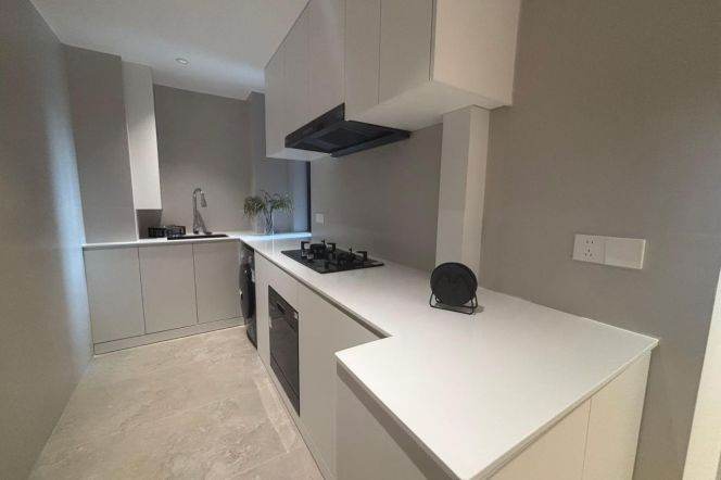 Wuning rd 2br/1bth Suzhou River high view